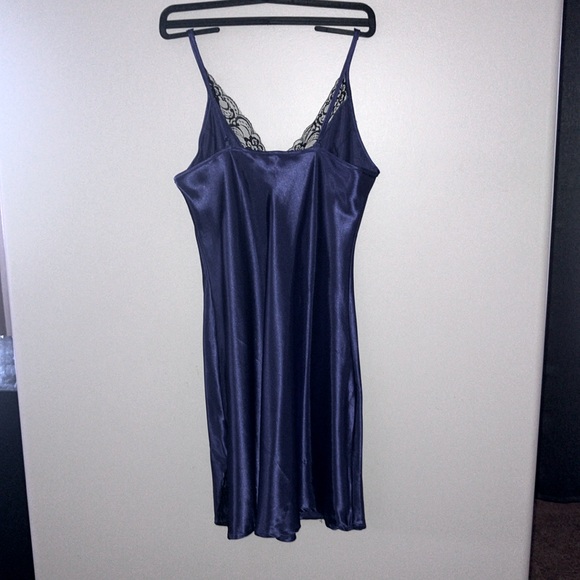 Jessica Purple Nightie - Picture 2 of 5